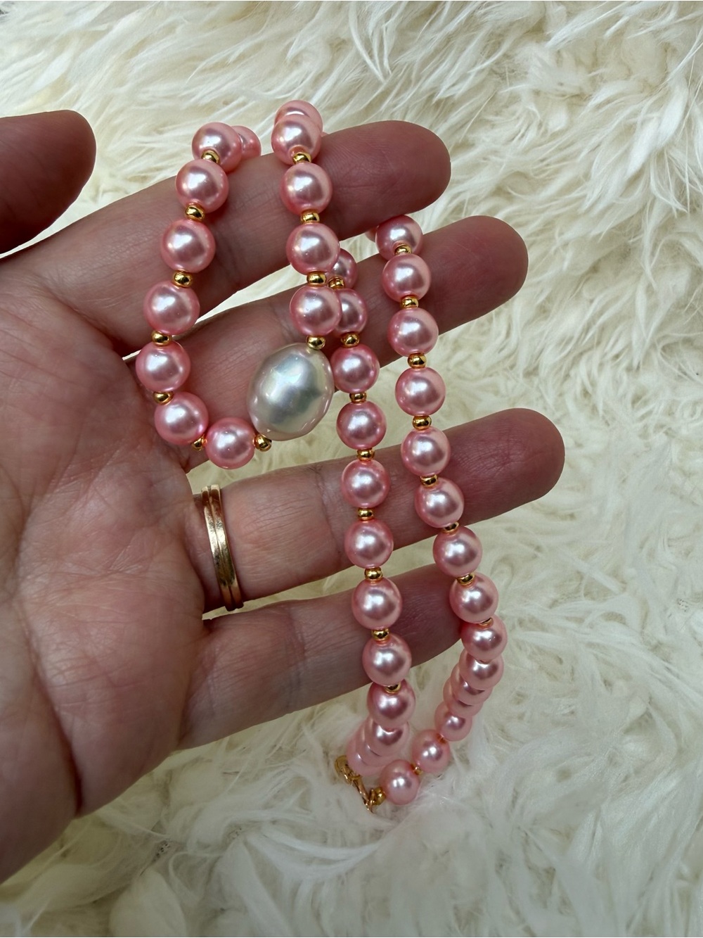 Pink Faux Pearl & Gold Beaded Necklace – 18” with Large Baroque Faux Pearl - Picture 5 of 6